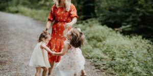 4 Ways to Make Yourself Emotionally Available to Your Children 9