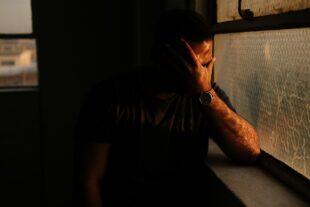 11 Signs of Anger Issues in Adults 1